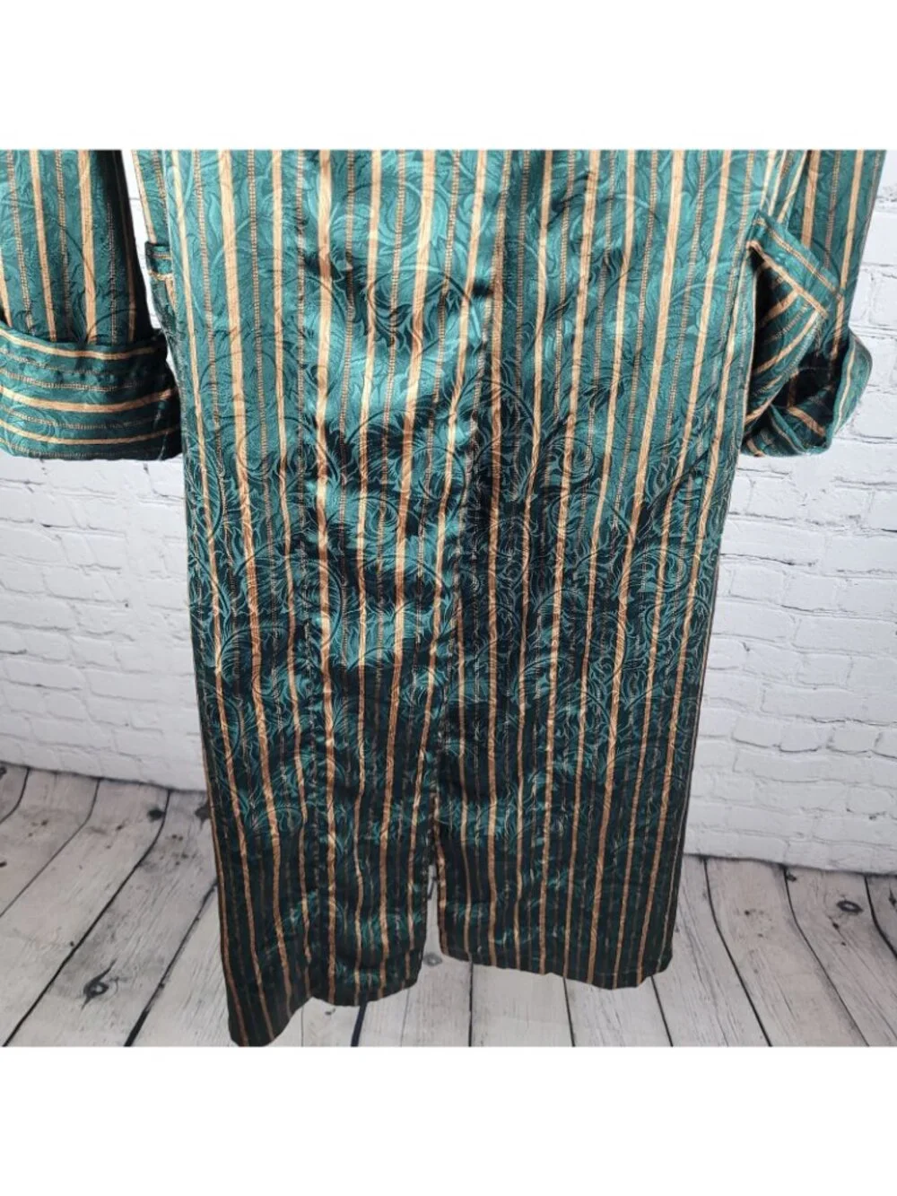 Victoria's Secret Green Satin Lightweight Pockets Long Sleeve Robe Size XS/S